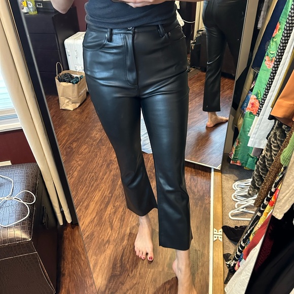 ZARA Faux Leather Cropped Pants - Picture 6 of 7